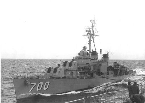 USS Haynsworth refueling at Sea